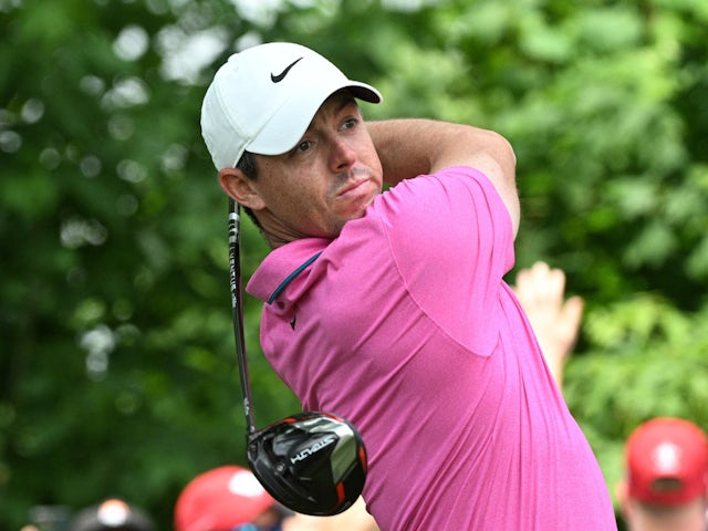 McIlroy defends Canadian Open crown, aims jibe at Norman