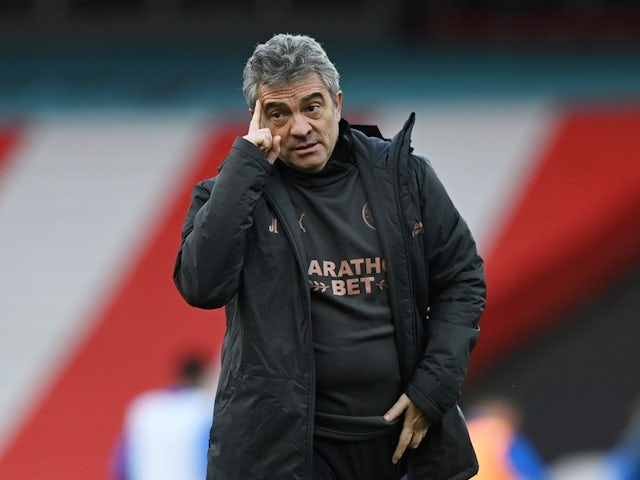 Manchester City assistant coach Juanma Lillo pictured during the warm up on February 21, 2021