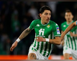Atletico Madrid 'join race for Hector Bellerin'