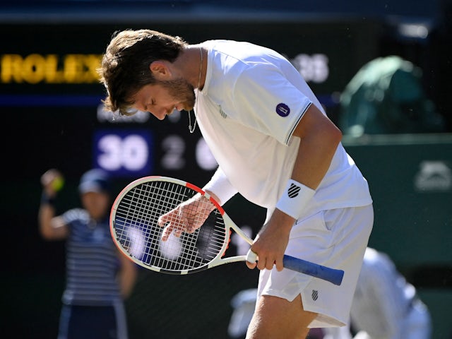 Cameron Norrie reacts at Wimbledon on July 8, 2022