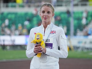 Hodgkinson wins 800m silver, GB take relay bronze at World Championships