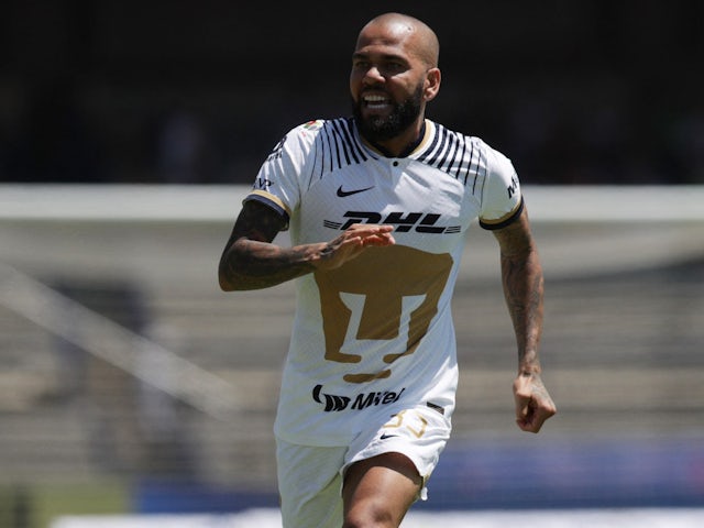 Dani Alves in action for Pumas UNAM on July 31, 2022