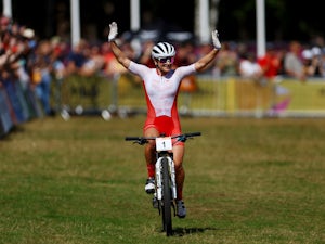 England's Evie Richards wins gold in mountain biking