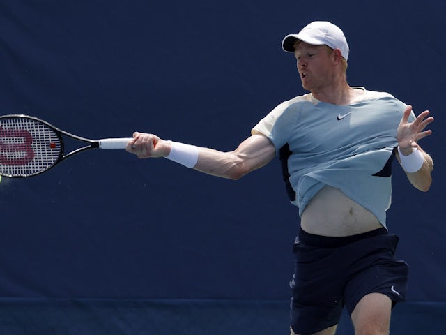 Kyle Edmund in action at the Washington Open on August 2, 2022