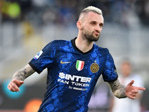 Barcelona 'considering moves for Brozovic, Guedes'
