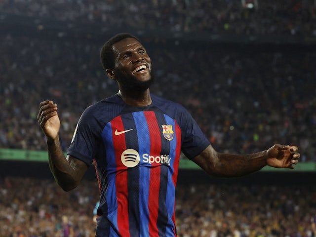 Franck Kessie festeggia il gol del Barcellona il 13 agosto 2022