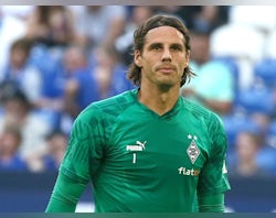 Spurs to rival Man United for Yann Sommer?