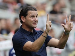 Bayer Leverkusen coach Gerardo Seoane on August 27, 2022