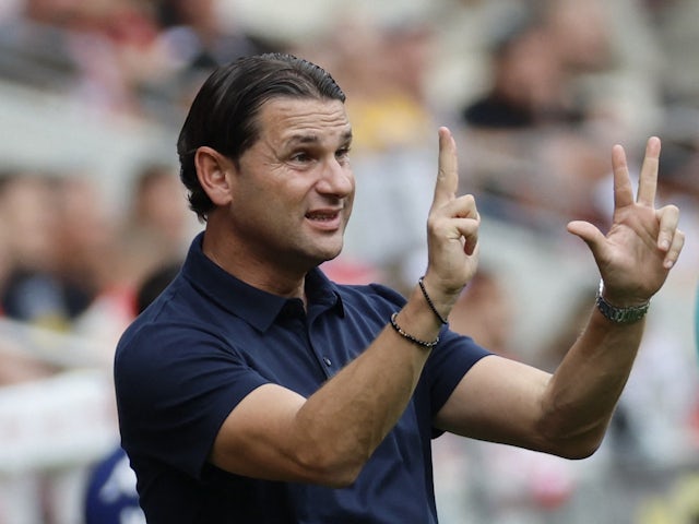Il 27 agosto 2022, Gerardo Seoane, allenatore del Bayer Leverkusen