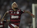 Arturo Vidal celebrates scoring for Flamengo on August 28, 2022