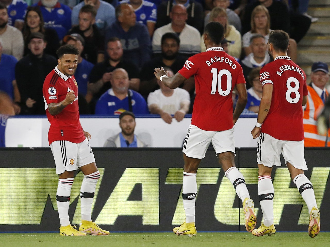 Result: Jadon Sancho fires Manchester United to victory over rock-bottom Leicester