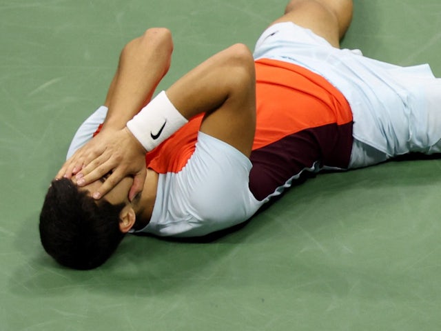 Carlos Alcaraz celebra la victòria de la seva semifinal de l'Open dels Estats Units el 9 de setembre de 2022