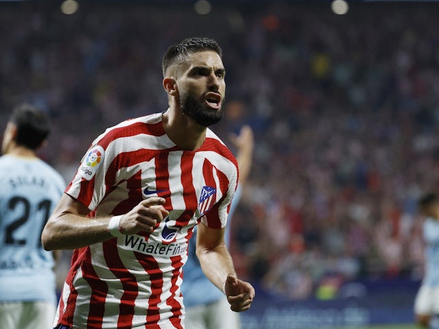 Man United 'offered chance to sign Yannick Carrasco'