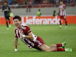 Hwang Ui-jo in action for Olympiacos on September 15, 2022