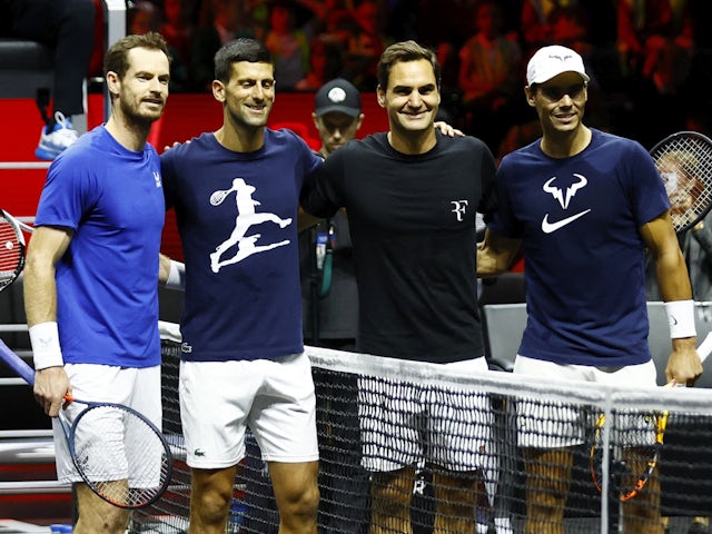 Los jugadores del equipo europeo Andy Murray, Novak Djokovic, Roger Federer y Rafael Nadal posan durante el entrenamiento el 22 de septiembre de 2022