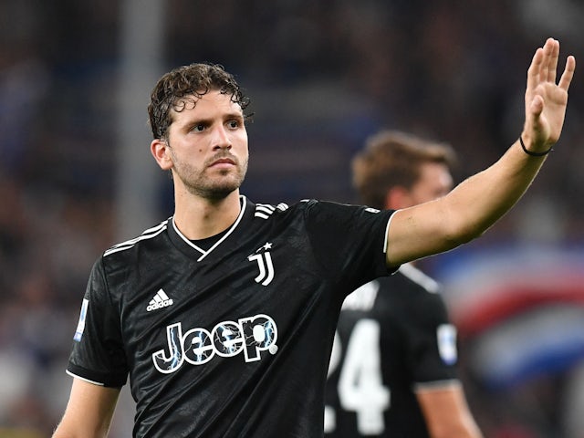 Manuel Locatelli in action for Juventus in August 2022