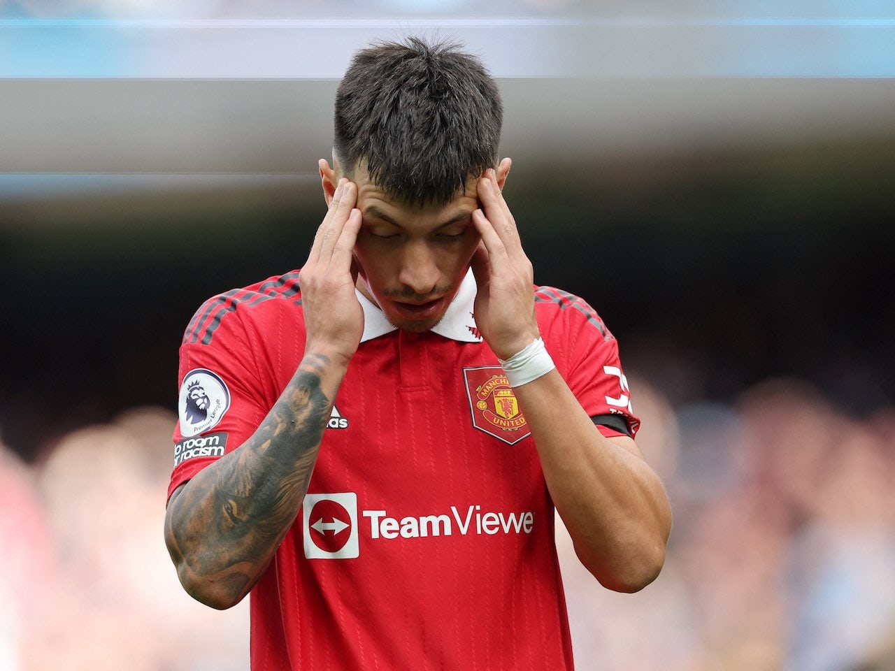 Manchester United's Lisandro Martinez posts encouraging injury update