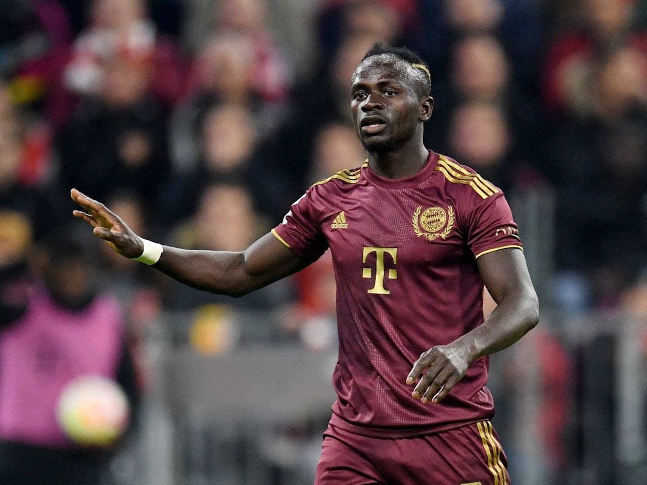 Bayern Munich's Sadio Mane 'facing three months out after surgery, doubt for Champions League tie'