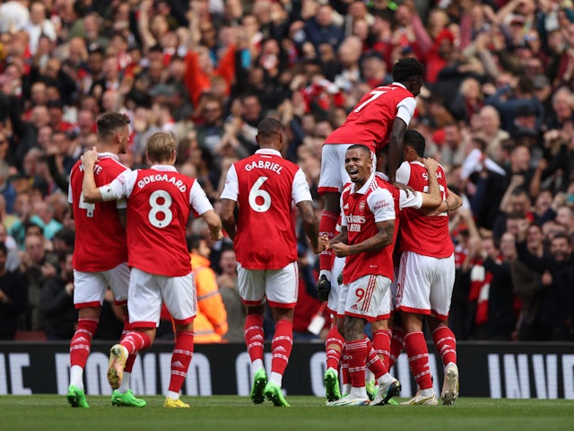 Arsenal dominate 10-man Tottenham in North London derby triumph