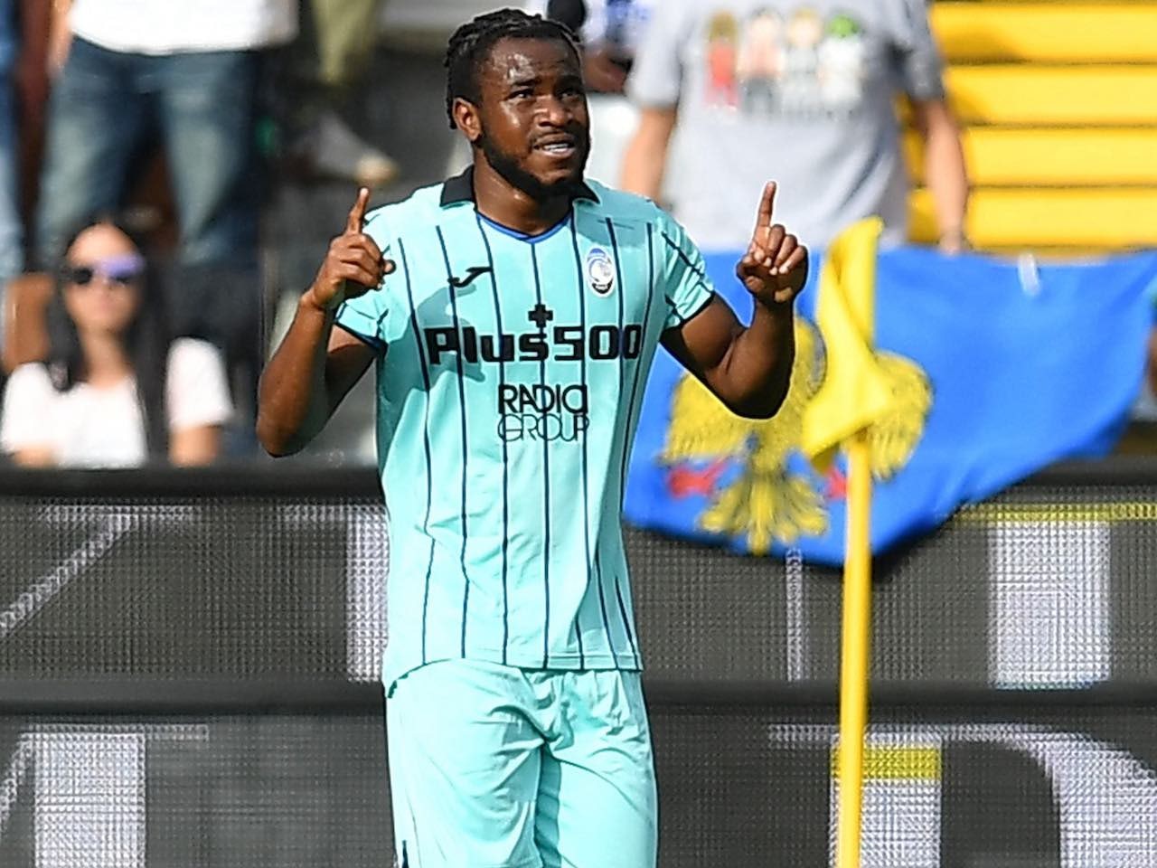 Ademola Lookman celebrates scoring for Atalanta on October 9, 2022 ...