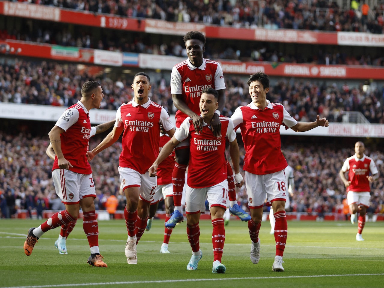 Arsenals Gabriel Martinelli Celebrates Scoring Their First Goal With