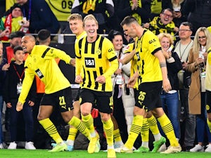 Dortmund fight back to earn point against Bayern in pulsating clash