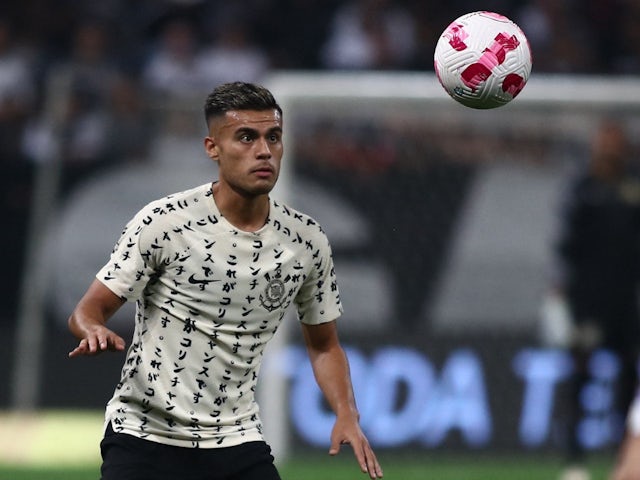 Fausto Vera in action for Corinthians on October 8, 2022