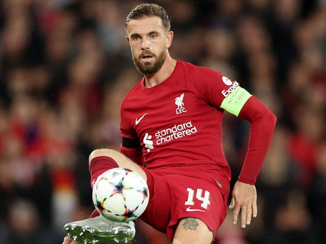 Liverpool's Henderson 'leaning towards Saudi Arabia offer'