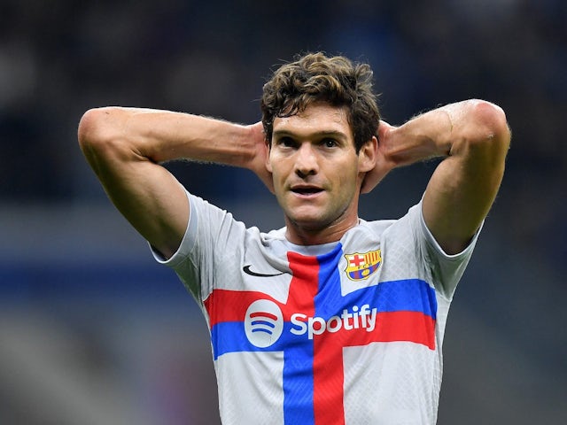 Marcos Alonso 'to sign new two-year Barcelona contract'