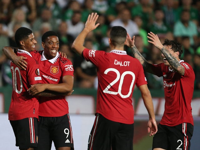 Man United come from behind to beat Omonia in chaotic contest