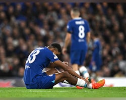 Fofana leaves Stamford Bridge on crutches