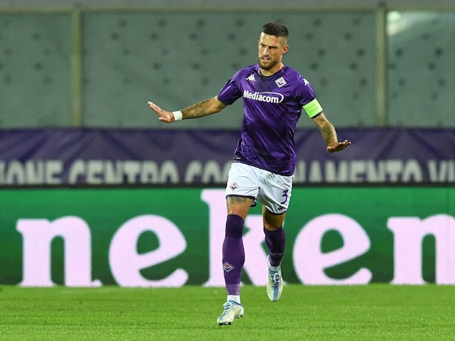 Cristiano Biraghi in action for Fiorentina on October 13, 2022