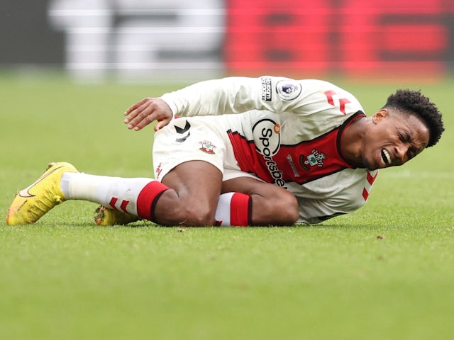 Southampton suffer Walker-Peters injury blow ahead of Arsenal clash