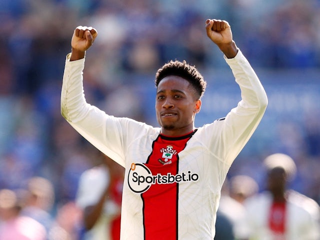 Chelsea, Manchester United 'interested in Kyle Walker-Peters'