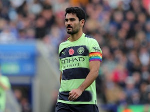 Gundogan 'to reject Barcelona move and sign new Man City deal'