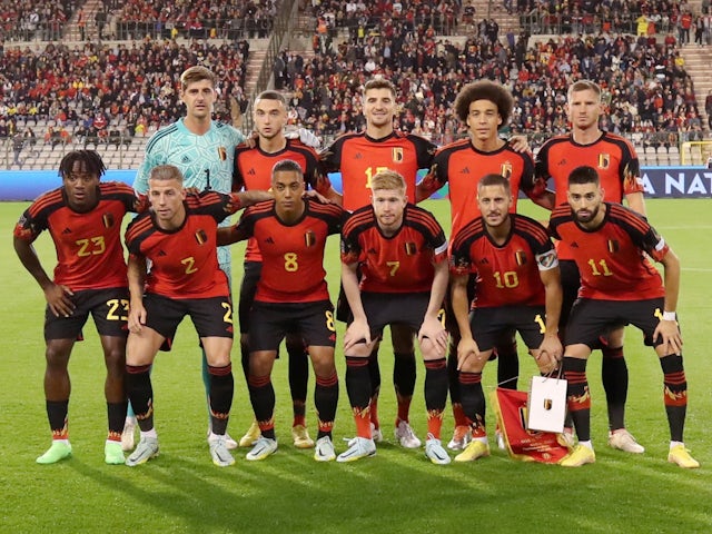Belgium players pose for a team group photo before the match on September 22, 2022