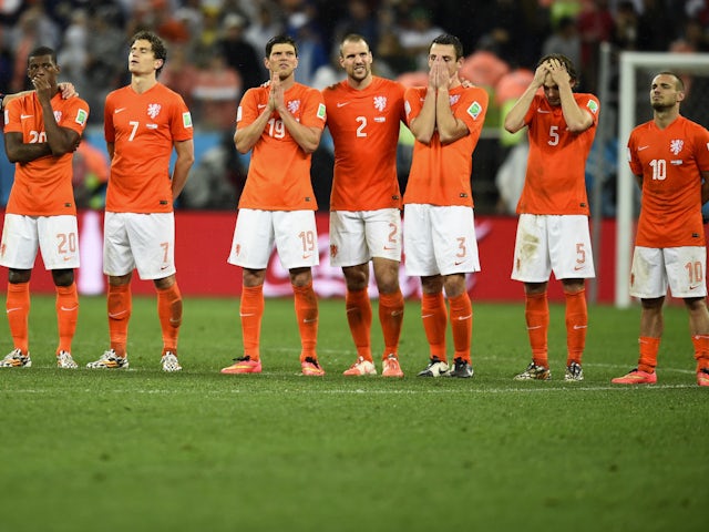 Nīderlande atbild uz zaudējumu Argentīnai ar soda sitieniem 2014. gada pasaules čempionātā.