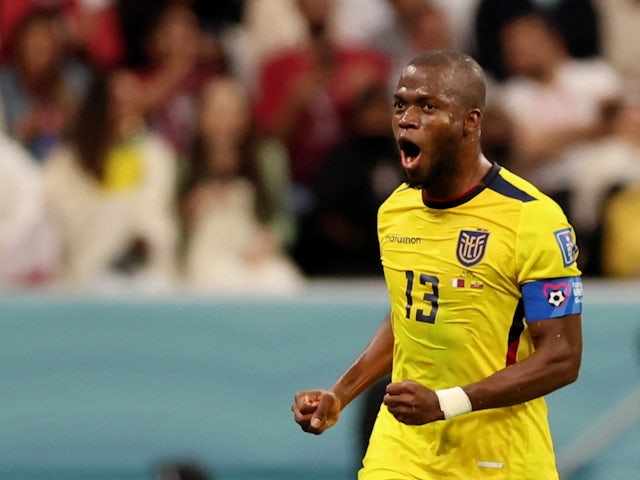 Valencia double sees Ecuador beat Qatar in World Cup opener