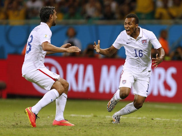 USA's Julian Green (R) celebrates scoring at the 2014 World Cup