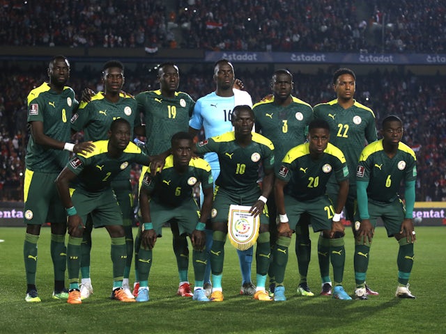 Senegalese spelers poseren voor een teamfoto voor de wedstrijd in maart 2022