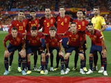 Spain players pose for a team group photo before the match in September 2022