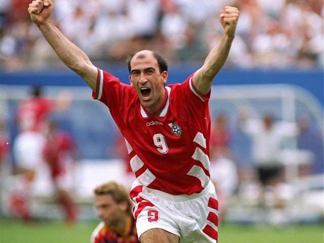 Yordan Letchkov - Bulgaria celebrates scoring the winner against Germany in the 1994 World Cup