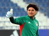 Mexico's Guillermo Ochoa pictured during training on November 21, 2022