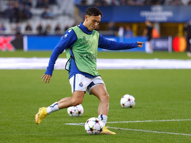 Arsenal make contact over move for Porto's Pepe?