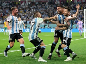 Argentina overcome Australia to advance to World Cup quarter-finals