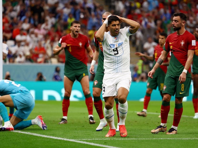Uruguay's Luis Suarez reacts after missing a chance to score on November 23, 2022