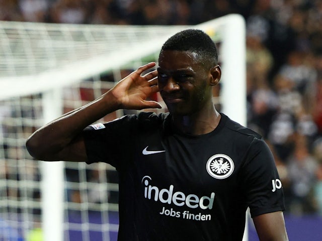 Spurs 'open talks with Man United target Kolo Muani'