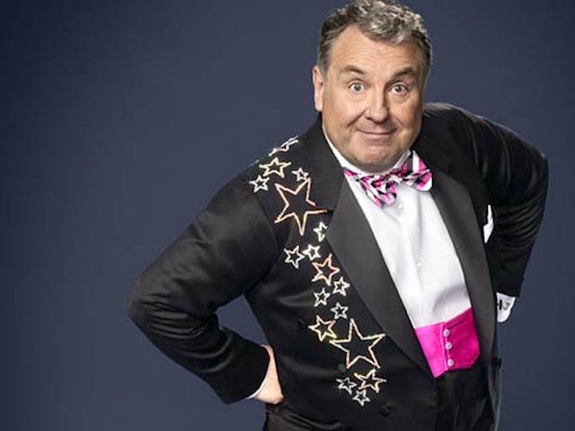 Russell Grant undergoes surgery for brain tumour