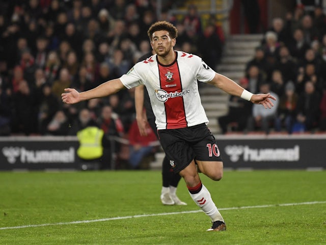 Southampton forward Che Adams celebrates scoring against Lincoln City in the EFL Cup fourth round on December 20, 2022.
