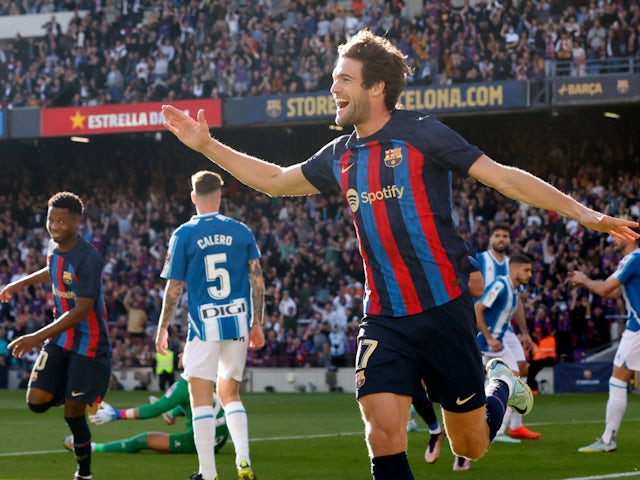 Marcos Alonso signs contract extension with Barcelona